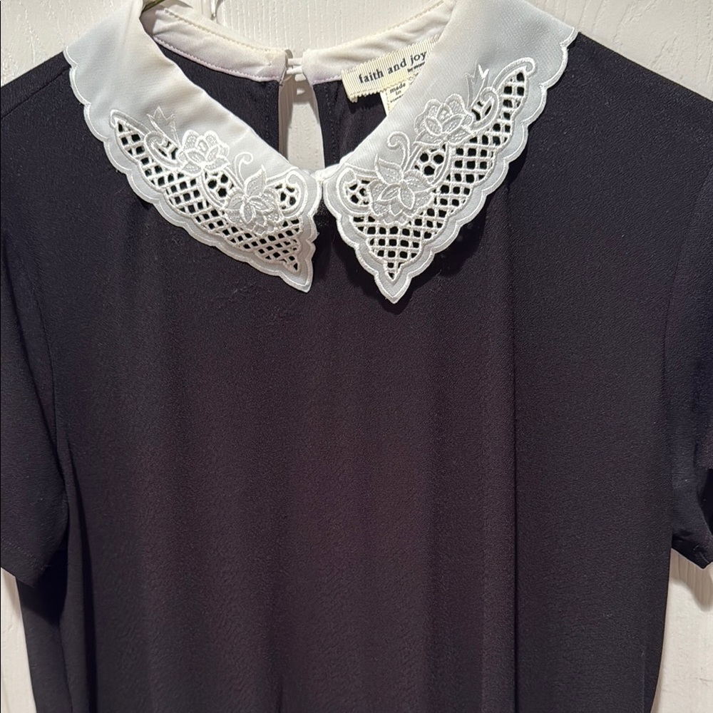 Faith and Joy Black Short Sleeve Blouse with Peter Pan Collar - Picture 3 of 3
